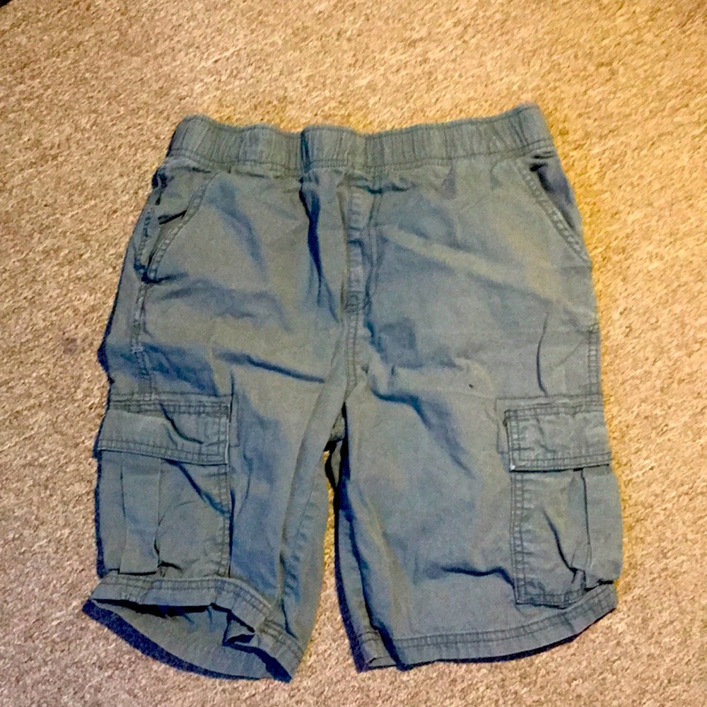 Boys grey shorts